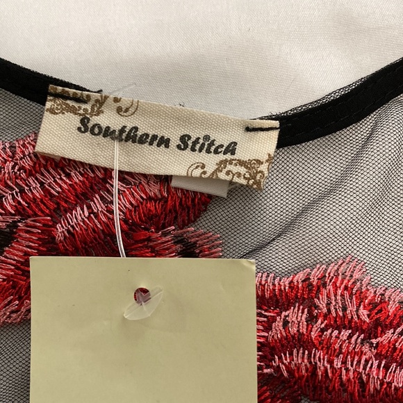 Ladies sheer floral vest - Picture 2 of 7